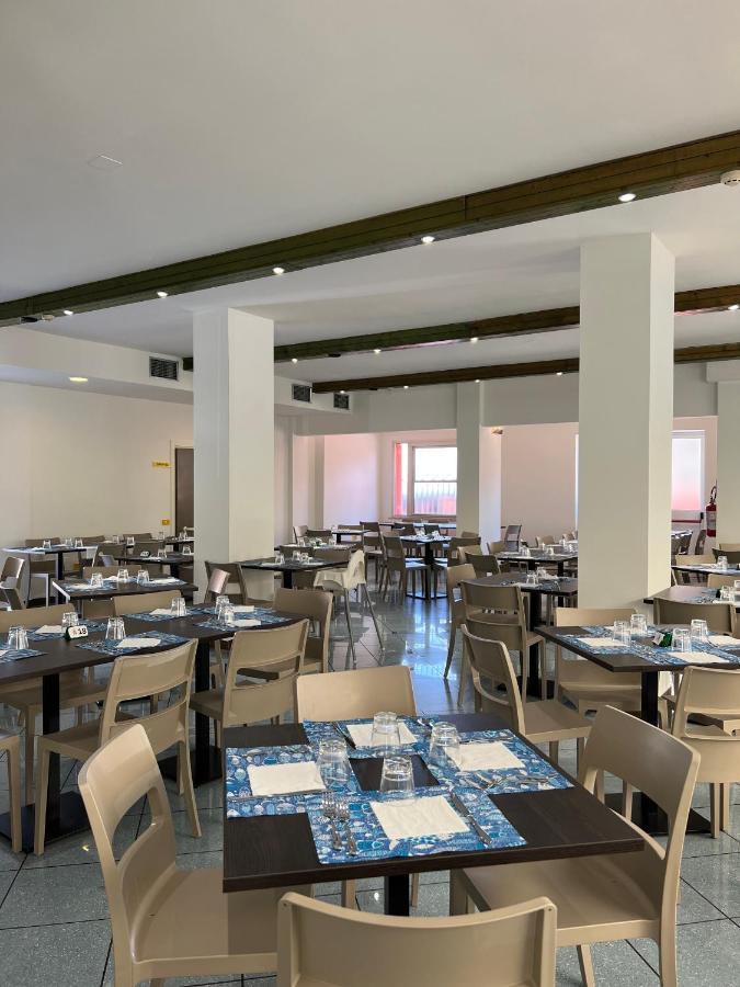 Aron Hotel Rimini Exteriér fotografie