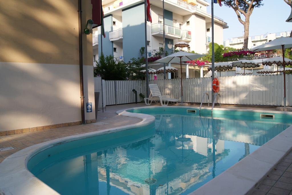 Aron Hotel Rimini Exteriér fotografie